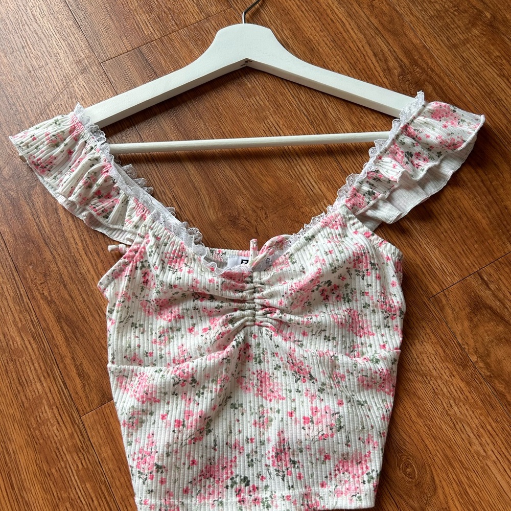 RSQ Floral Ruffle Sleeve Blouse - Pink and Cream
